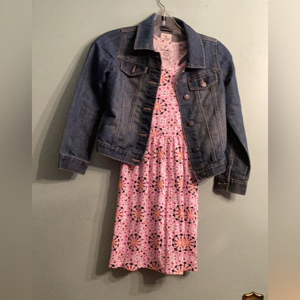 Sz 10 / 12 Denim Jacket retro style with NWOT Pink Patterned Dress